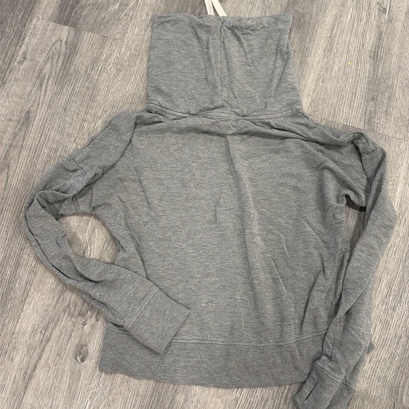 Ugg Loungewear set - Picture 6 of 6